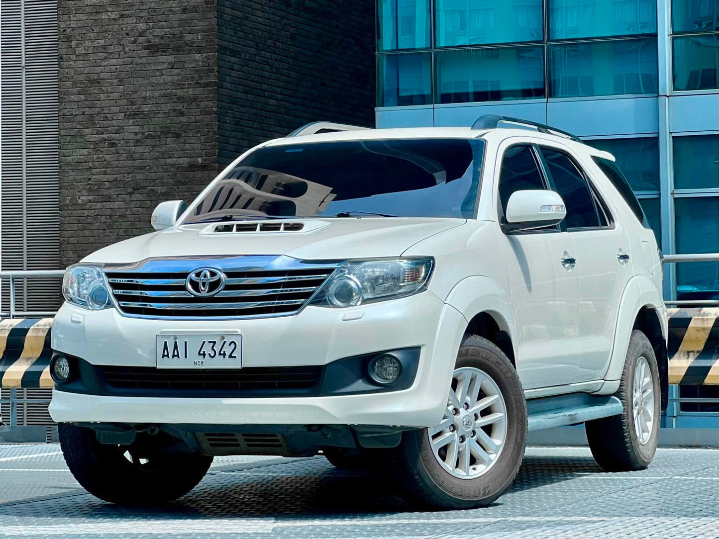 2014 Toyota Fortuner V 4x2 2.5, Automatic, Diesel