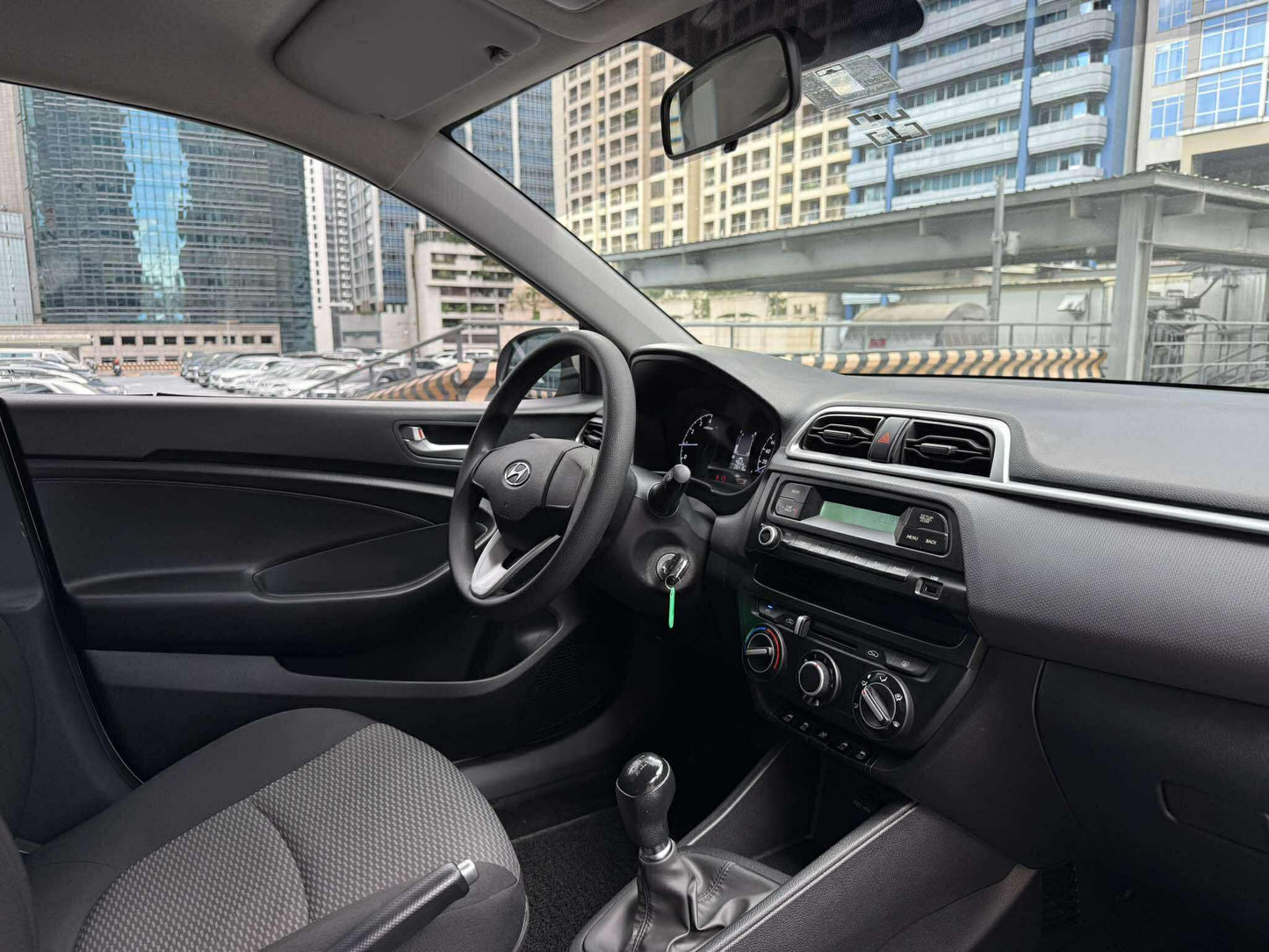 2019 Hyundai Reina GL 1.4, Manual, Gas