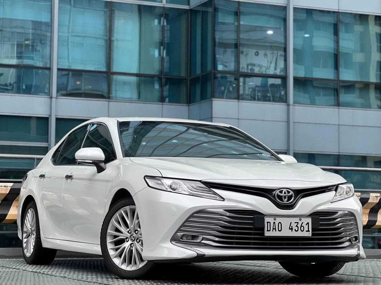 2020 Toyota Camry 2.5 V, Automatic, Gas