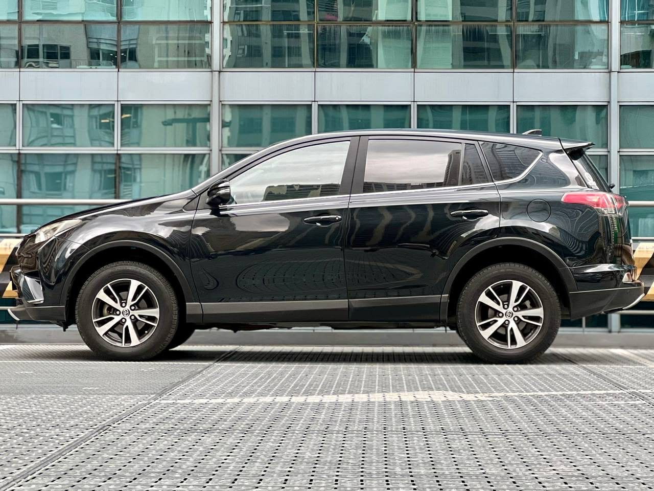 2017 Toyota Rav4 2.5 4x2, Automatic, Gas