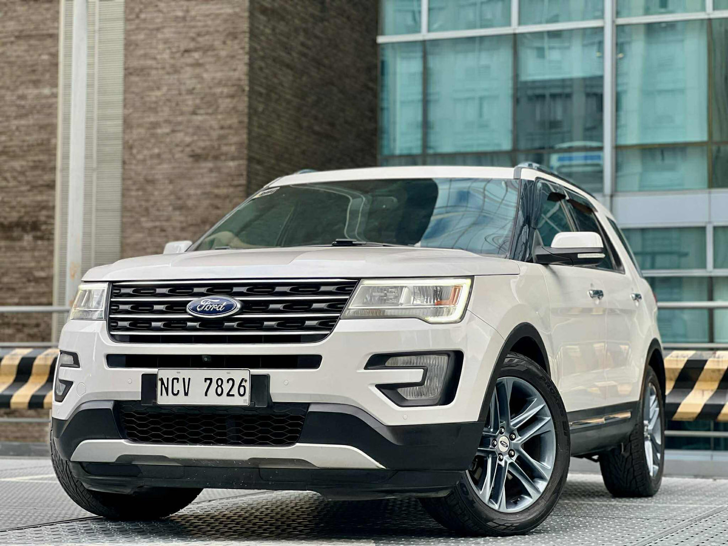 2017 Ford Explorer 2.3 Ecoboost Limited 4x2, Automatic, Gas