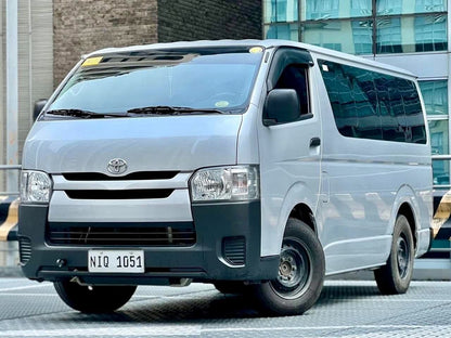 2023 Hiace Commuter 3.0 Decontent, Manual, Diesel