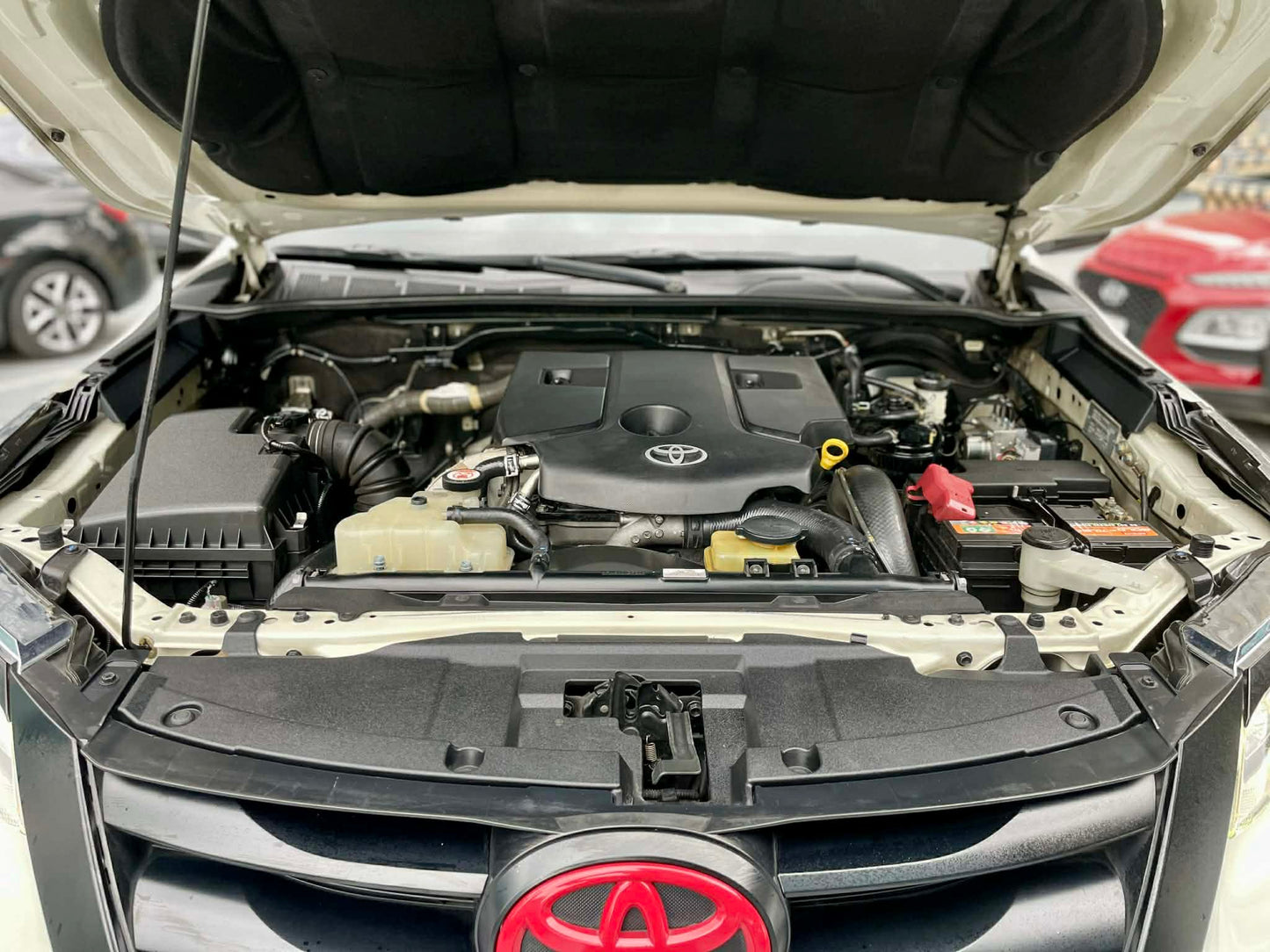 2018 Toyota Fortuner 2.4 V, Automatic, Diesel