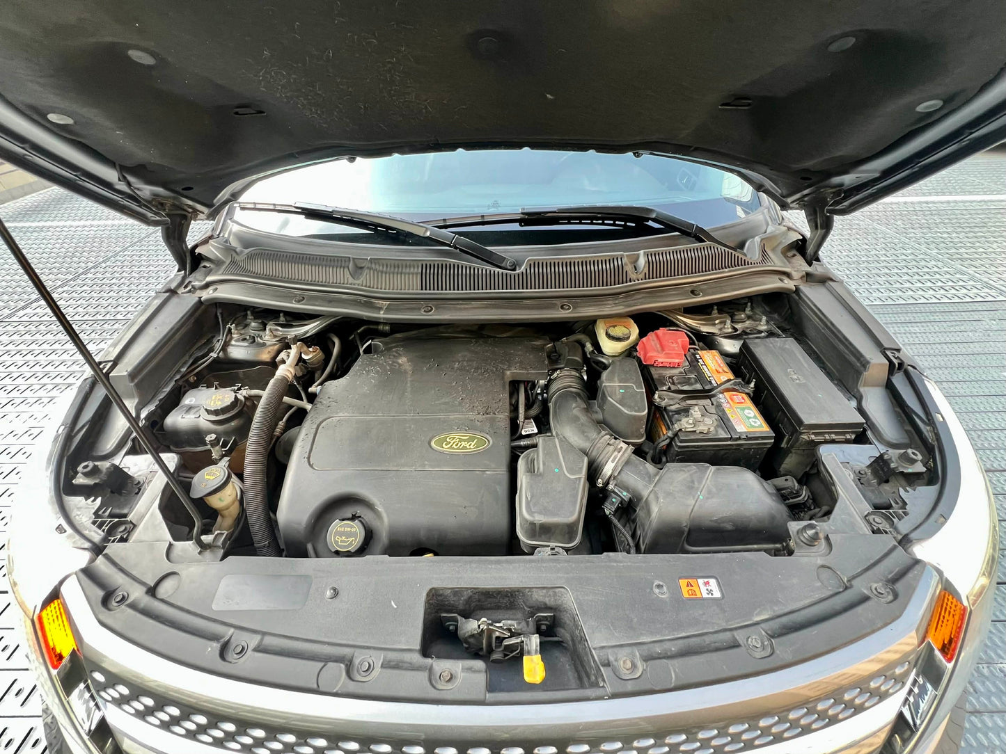 2014 Ford Explorer AWD 3.5, Automatic, Gas