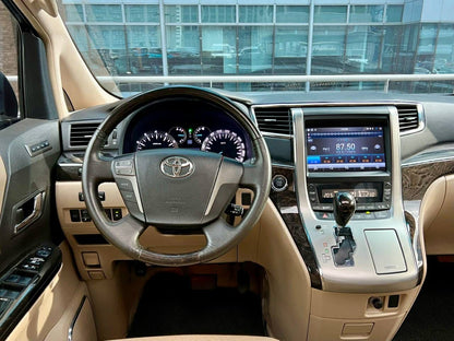 2013 Toyota Alphard 3.5 V6, Automatic, Gas