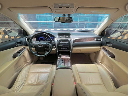 2017 Toyota Camry 2.5 V, Automatic, Gas