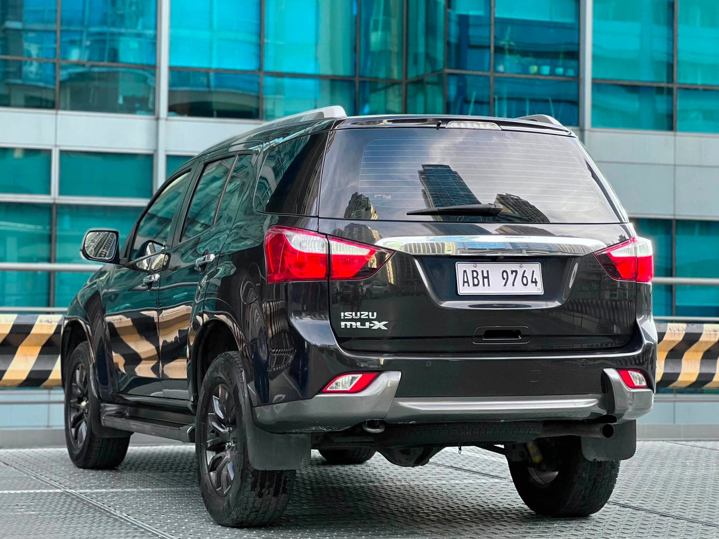 2015 Isuzu MUX 2.5 LSA 4x4, Automatic, Diesel