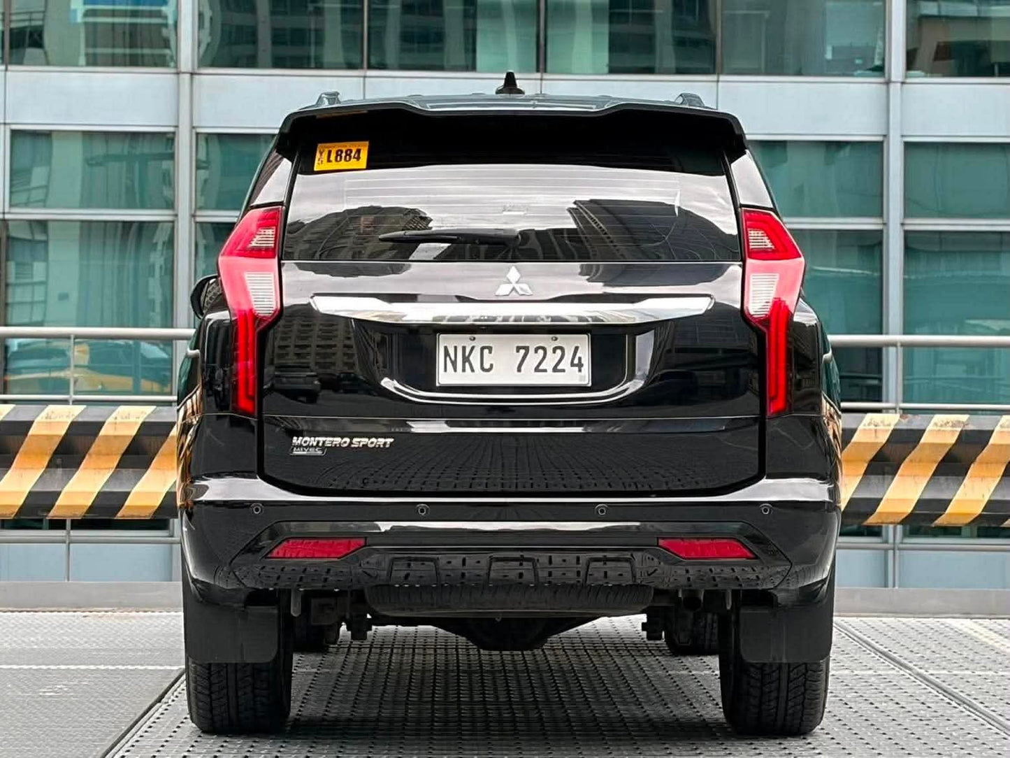 2024 Mitsubishi Montero 2.2D Black Series 2WD, Automatic,  Diesel