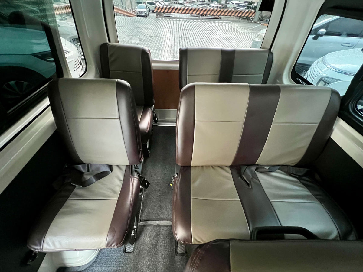 2023 Toyota Hiace Commuter 3.0, Manual, Diesel