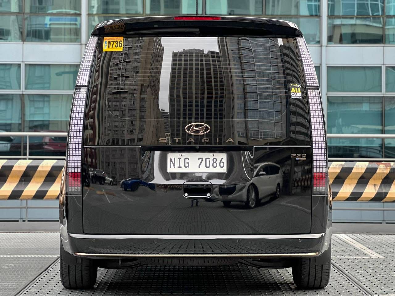 2023 Hyundai Staria Premium+ AWD 2.2, Automatic, Diesel