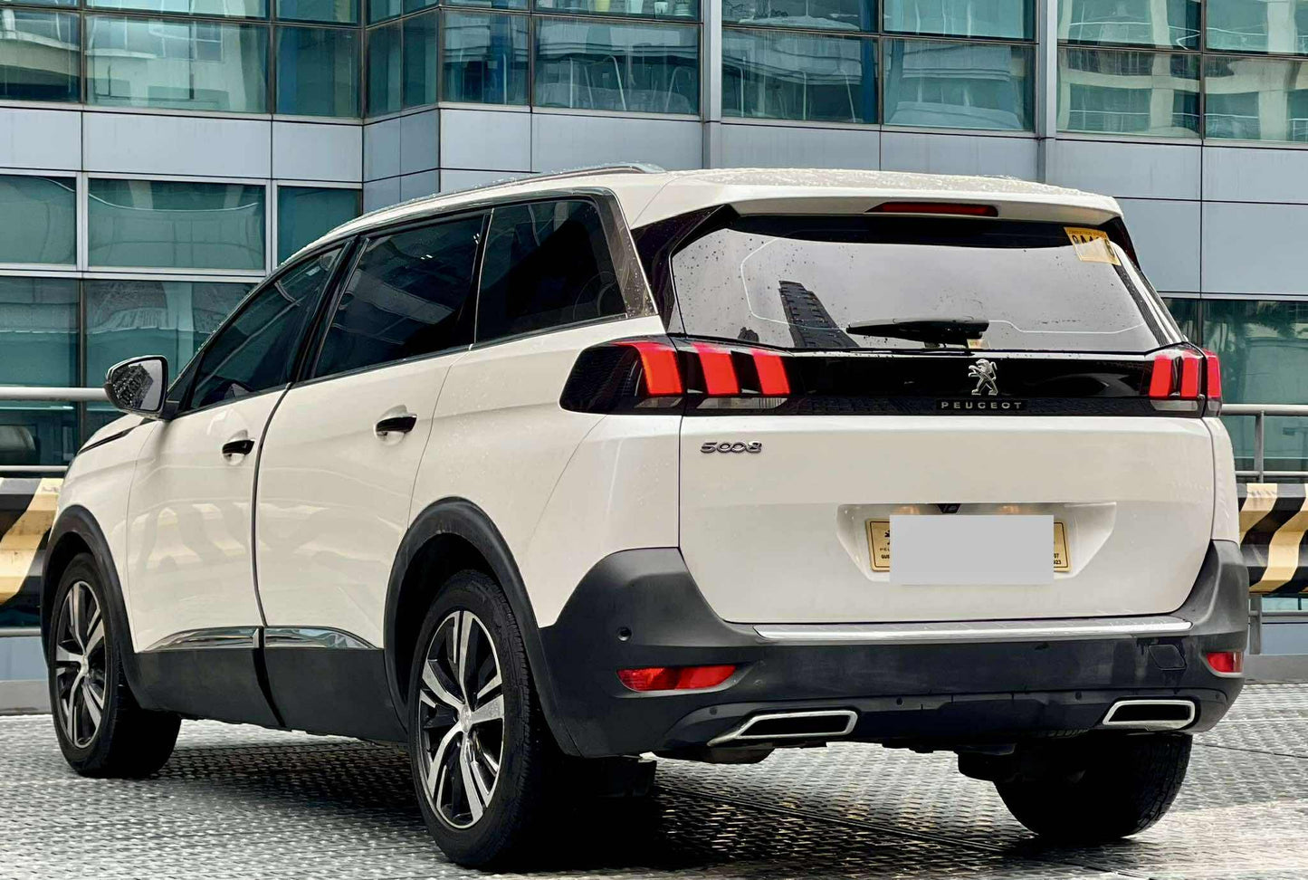 2020 Peugeot 5008, Automatic, Gas