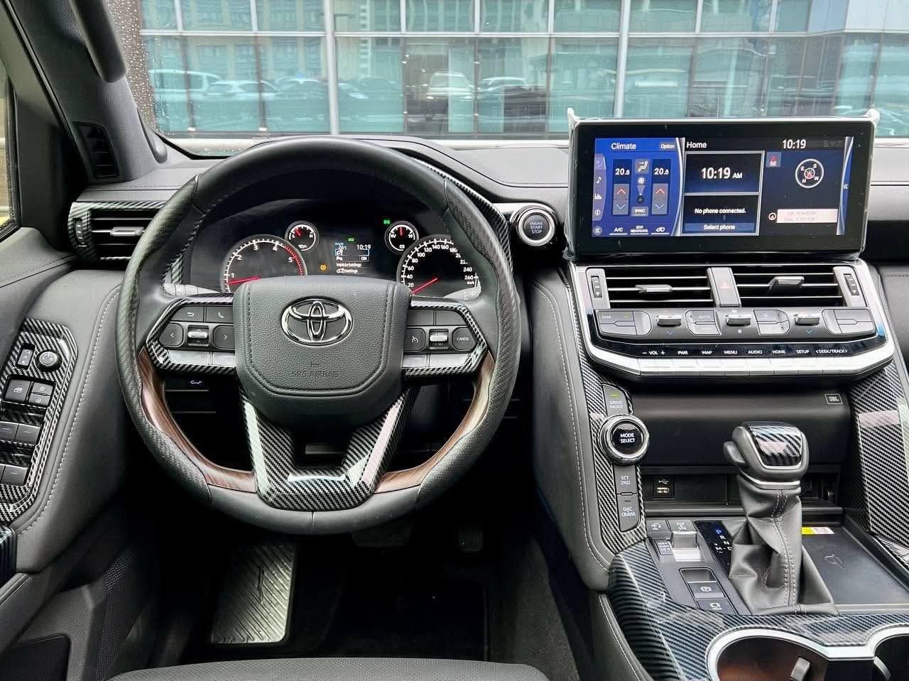2022 Toyota Landcruiser LC300 3.3 4x4, Automatic, Diesel