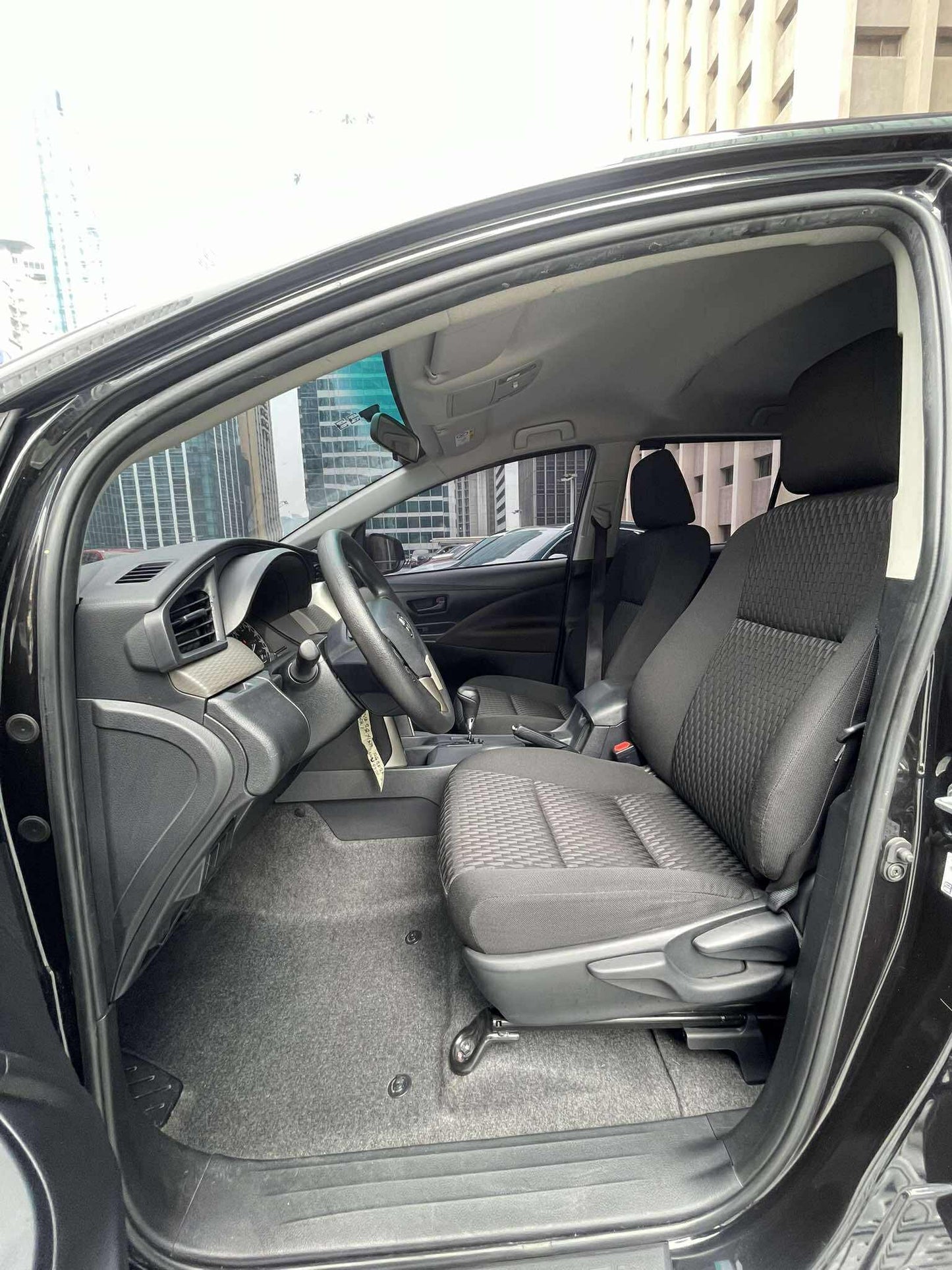 2025 Toyota Innova 2.8 XE, Automatic, Diesel