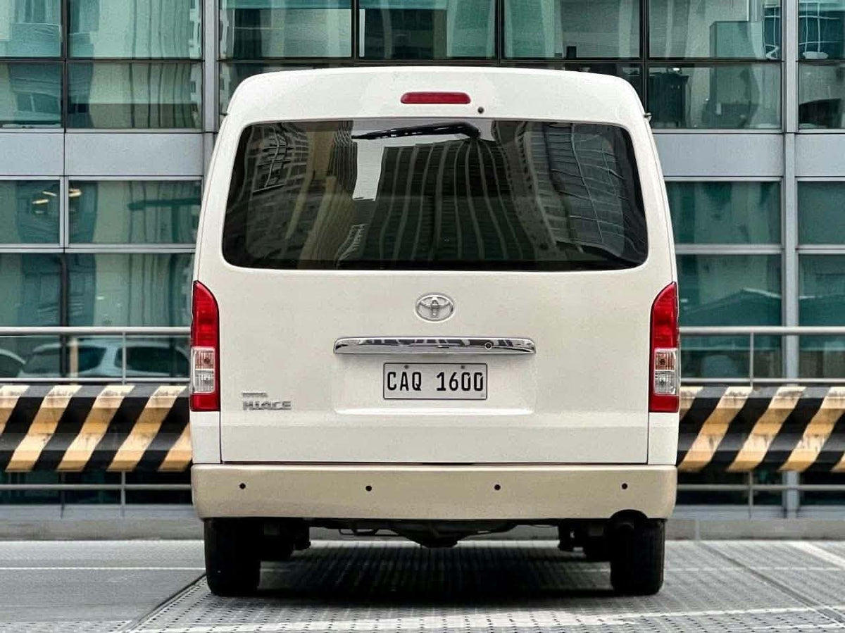 2018 Toyota Hiace Super Grandia 3.0, Automatic, Gas