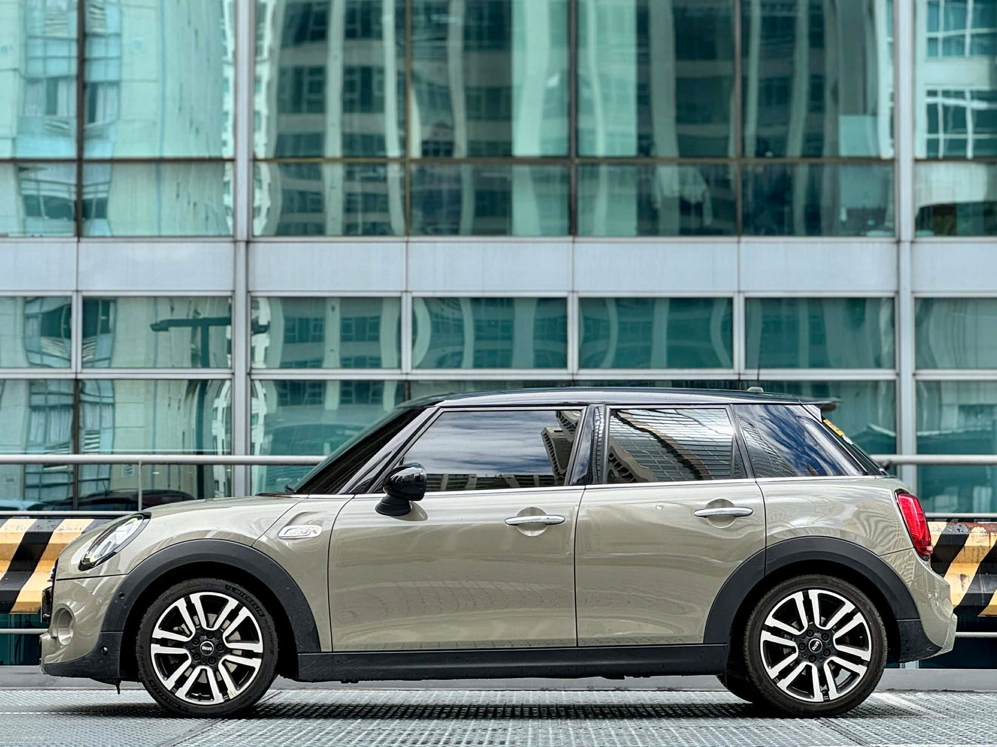 2019 Mini Cooper S 2.0, Automatic, Gas