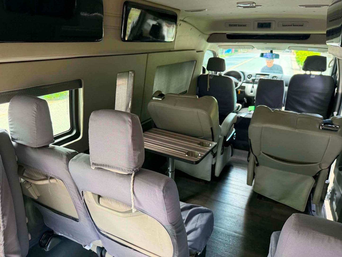 2018 Nissan Urvan Premium NV350 2.5, Automatic, Diesel Artista Van
