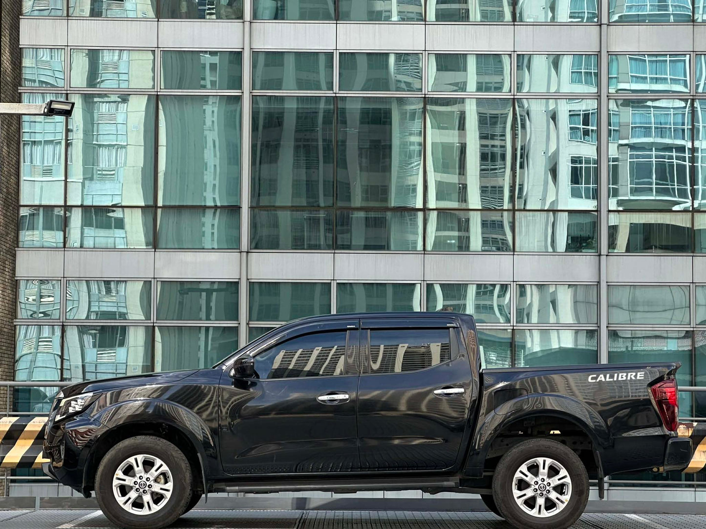 2024 Nissan Navara 2.5 VE Calibre, Automatic, Diesel