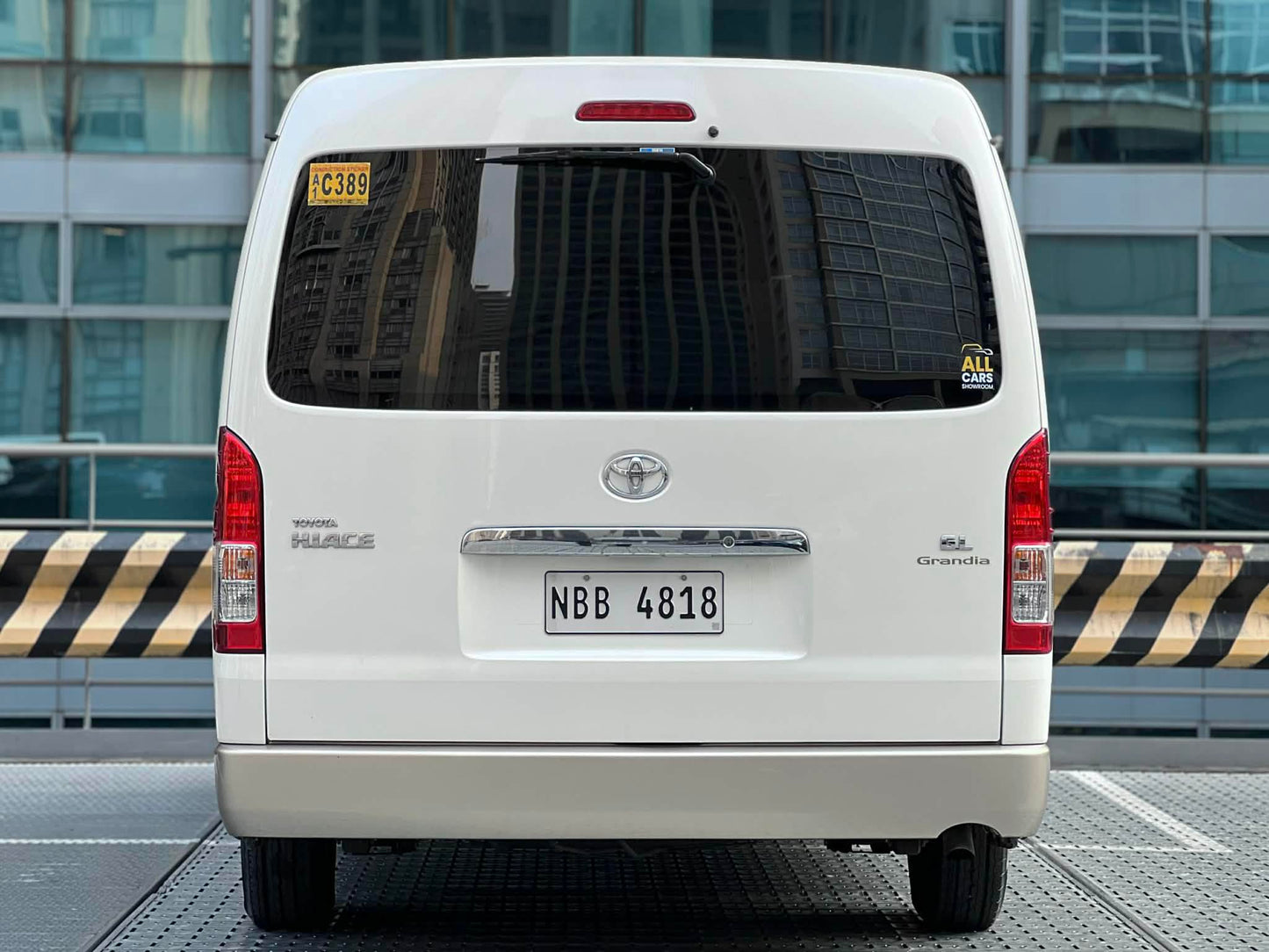 2018 Toyota HiAce GL Grandia 3.0, Automatic, Diesel