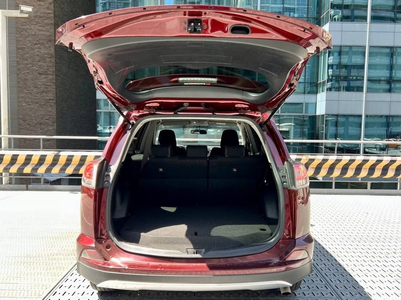 2016 Toyota Rav 4 4x2, Automatic, Gas
