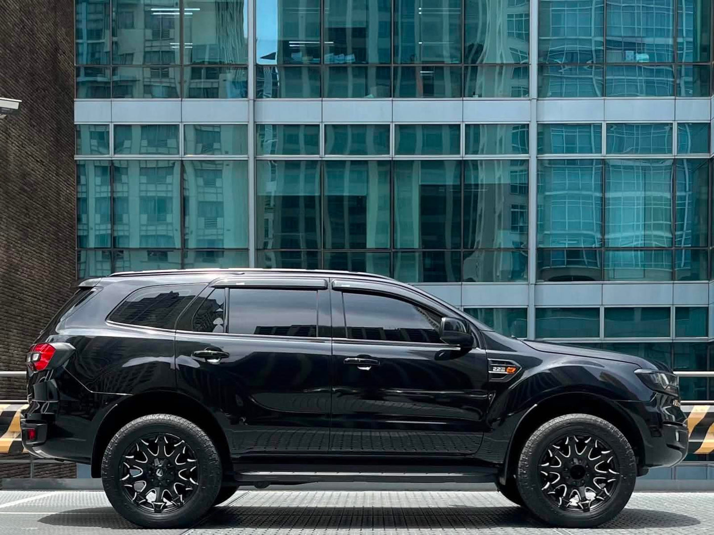 2017 Ford Everest 4x2 Ambiente 2.2, Automatic, Gas