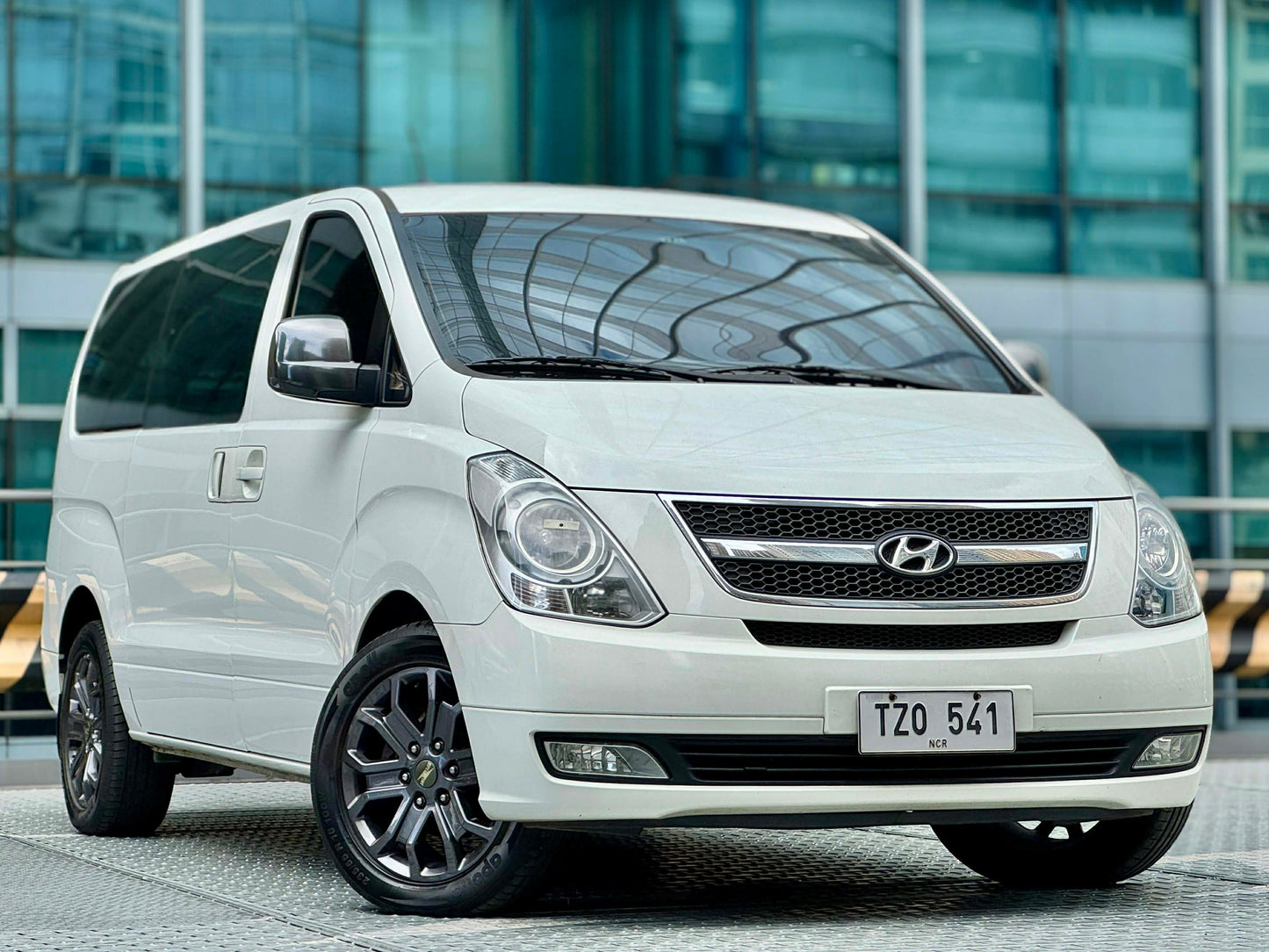 2012 Hyundai Grand Starex 2.5, Automatic, Diesel