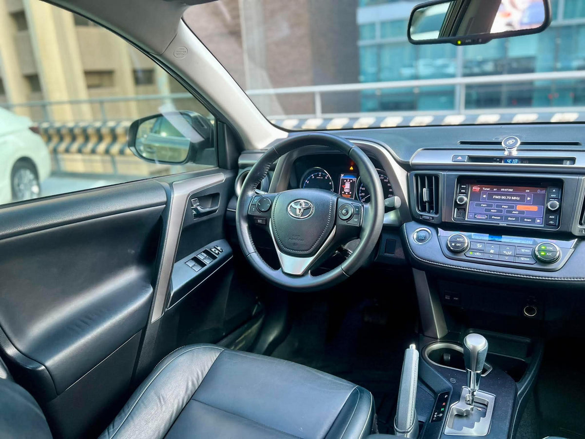 2017 Toyota Rav4 Premium,   Automatic, Gas