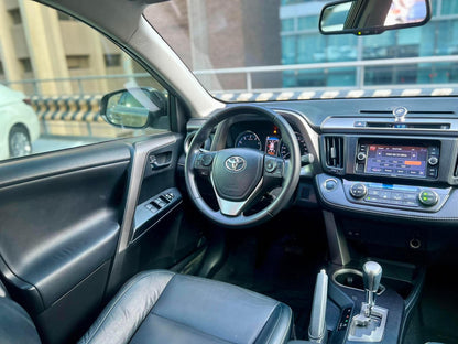 2017 Toyota Rav4 Premium,   Automatic, Gas