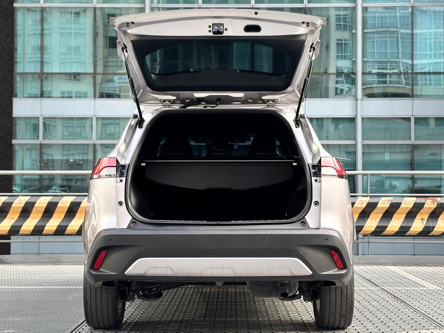 2021 Toyota Corolla Cross 1.8 V Hybrid,
Automatic, Gas