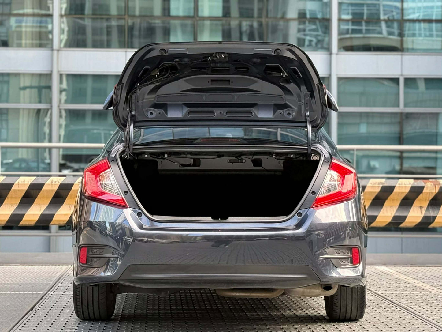 2020 Honda Civic 1.8 E, Automatic, Gas