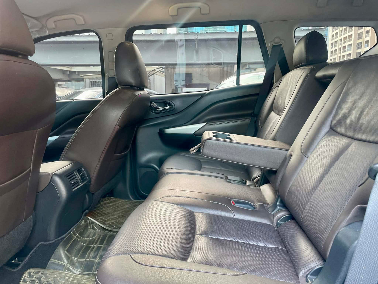 2020 Nissan Terra VL 4x2 2.5, Automatic, Diesel