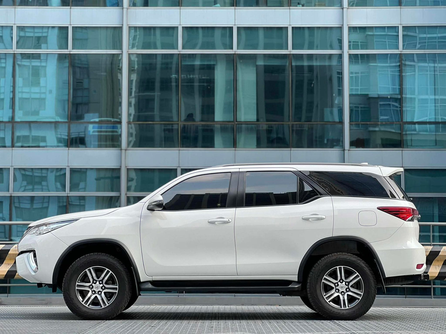 2019 Toyota Fortuner G,  Automatic, Diesel