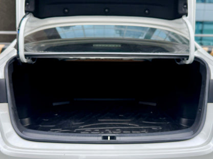 2022 Toyota Altis V 1.6, Automatic, Gas