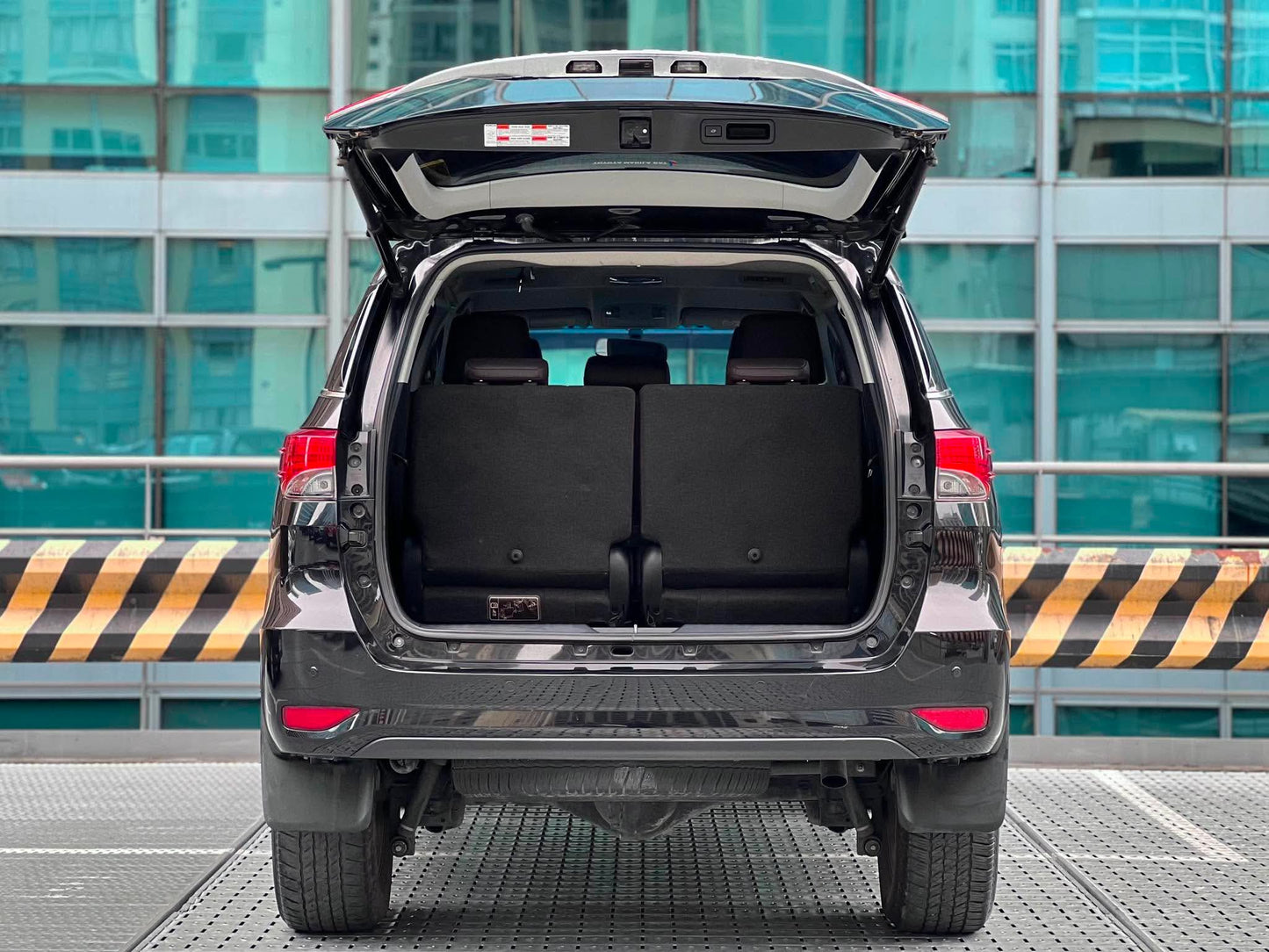 2020 Toyota Fortuner 2.4 V 4x2, Automatic, Diesel