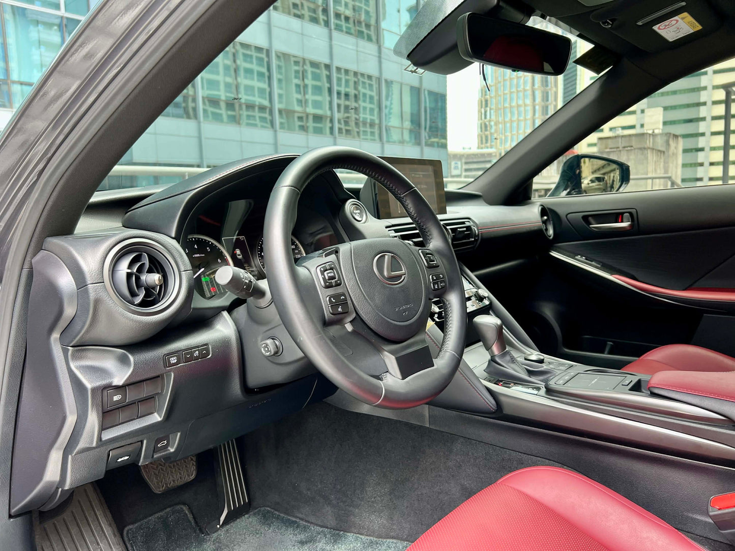 2023 Lexus IS300H Hybrid 2.0, Automatic, Gas