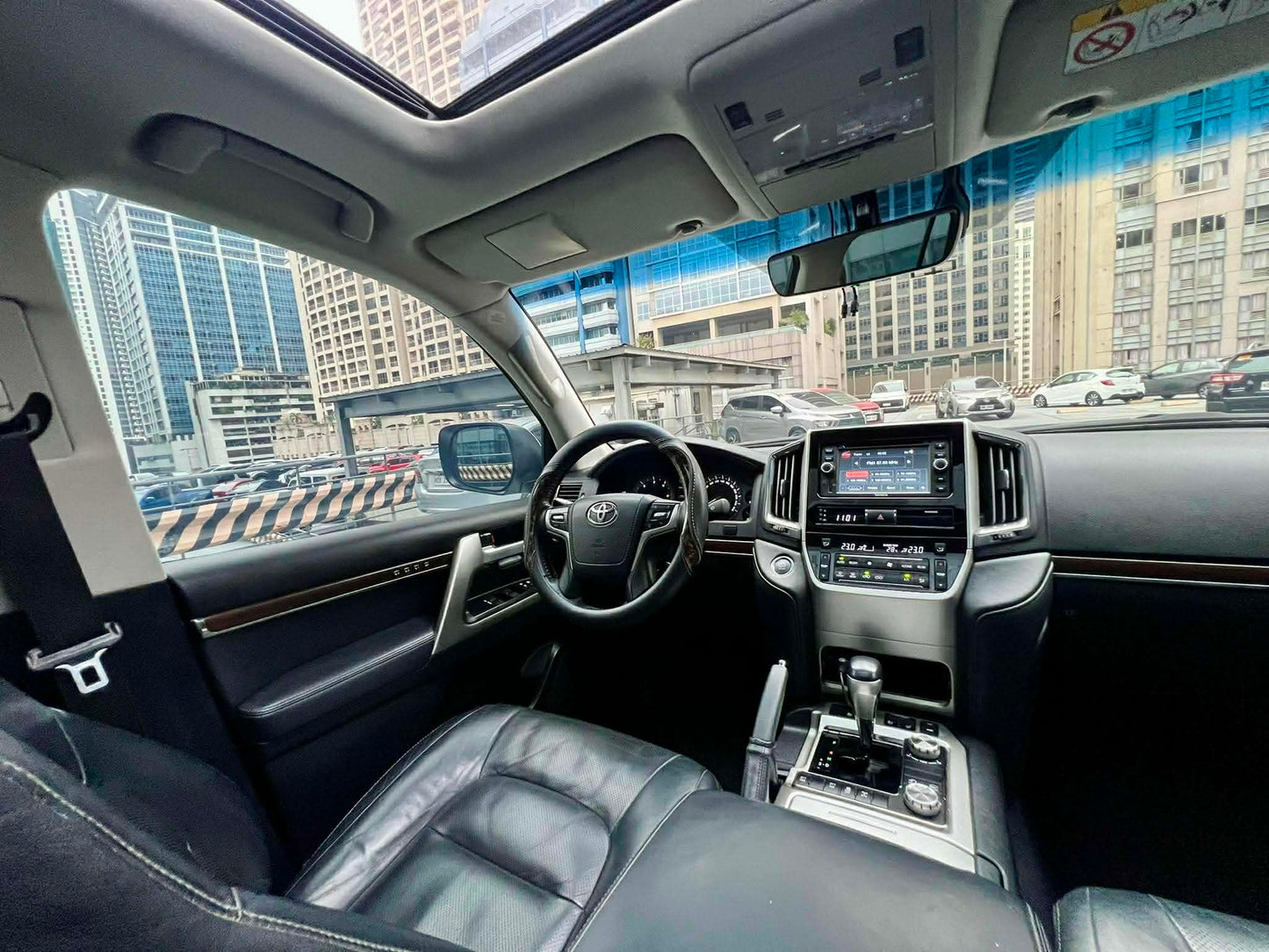 2017 Toyota Land Cruiser LC200 V8, Automatic, Diesel