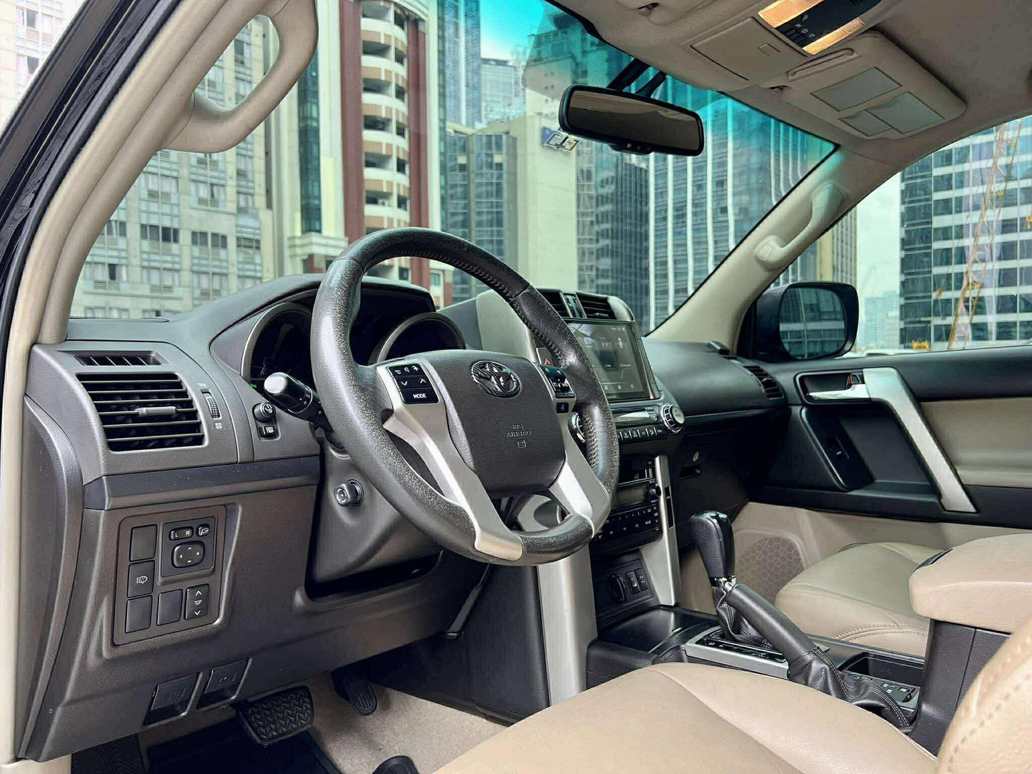 2011 Toyota Land Cruiser Prado VX 4.0 V6 4x4, Automatic, Gas