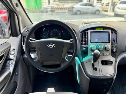 2011 Hyundai Grand Starex CVX 2.5, Automatic, Diesel