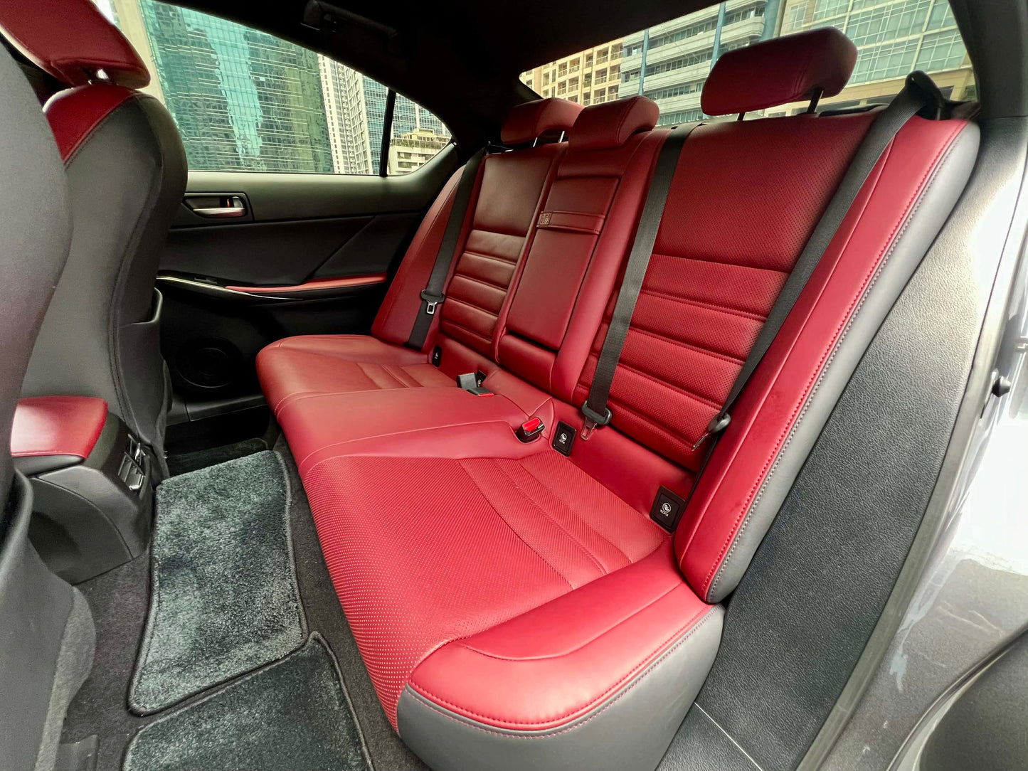 2023 Lexus IS300H Hybrid 2.0, Automatic, Gas