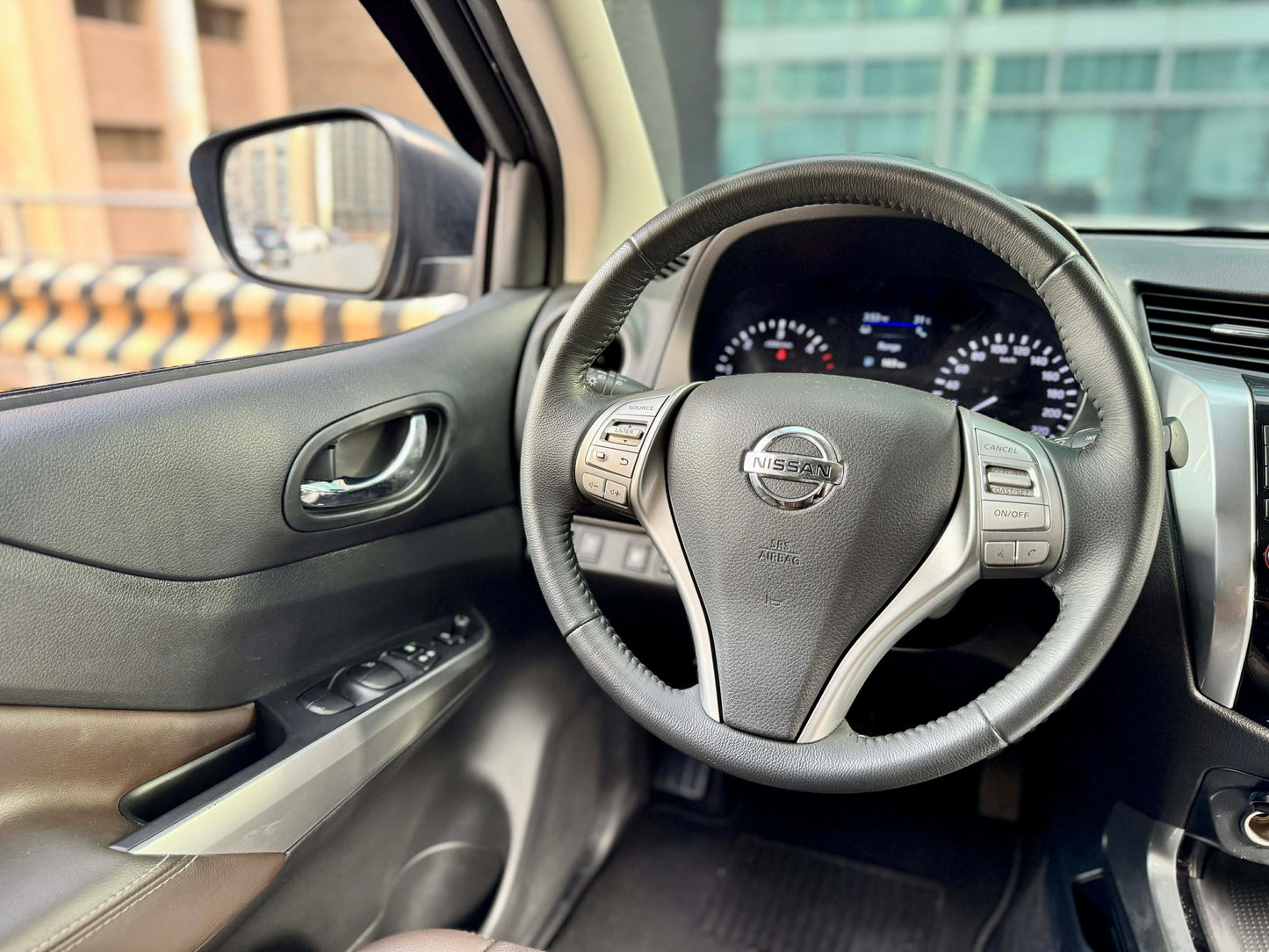 2020 Nissan Terra VL 4x2 2.5, Automatic, Diesel