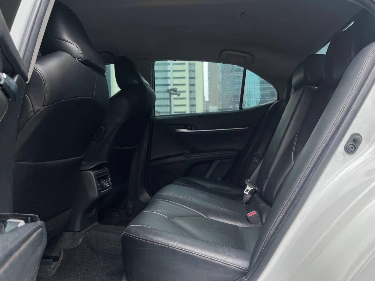 2020 Toyota Camry 2.5 V, Automatic, Gas