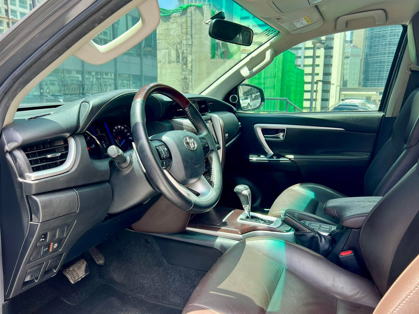 2018  Toyota Fortuner V 4x2 2.4, Automatic, Diesel
