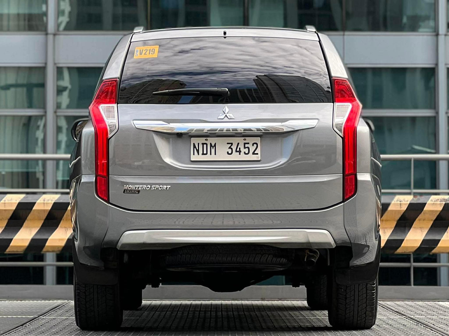 2019 Mitsubishi Montero GLX 4x2, Manual, Diesel