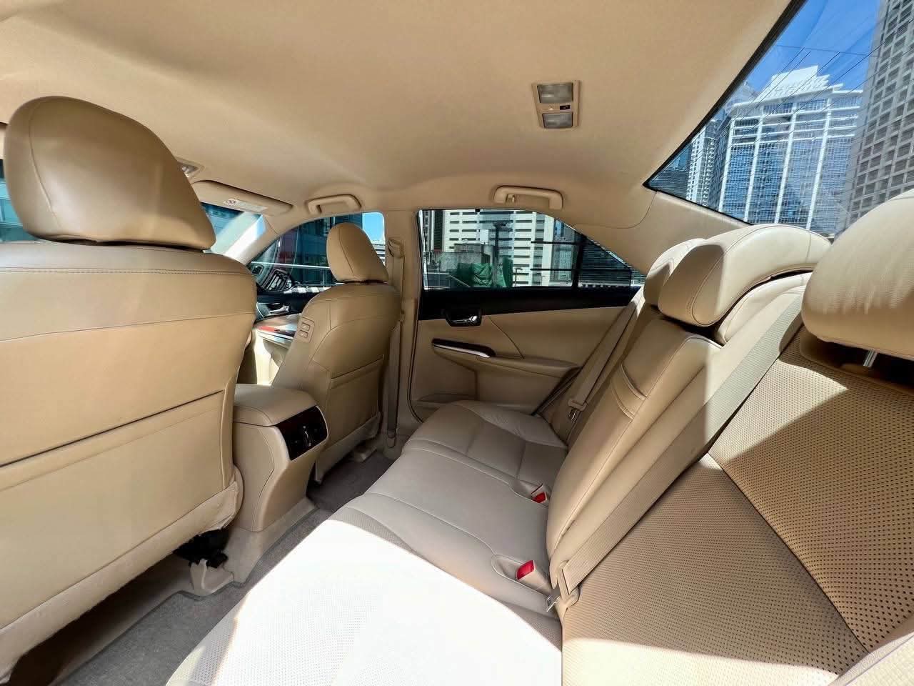 2014 Toyota Camry 2.4 V, Automatic, Gas