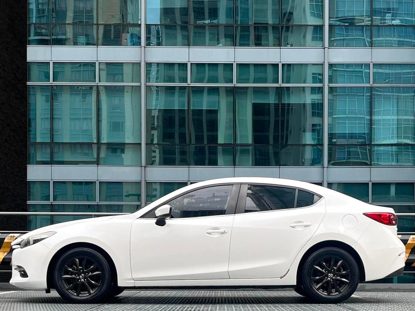 2018 Mazda 3 1.5 Sedan, Automatic, Gas