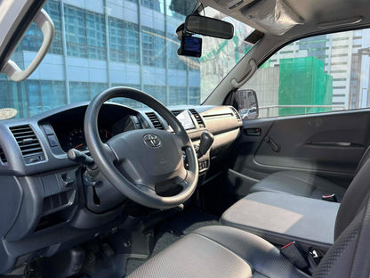 2021 Toyota HiAce Commuter 3.0, Manual, Diesel