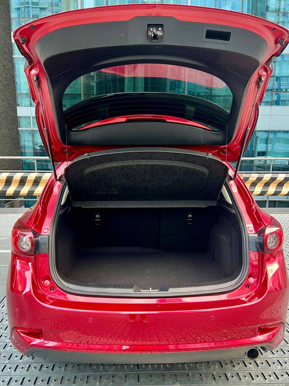 2019 Mazda 3 1.5 Hatchback, Automatic, Gas