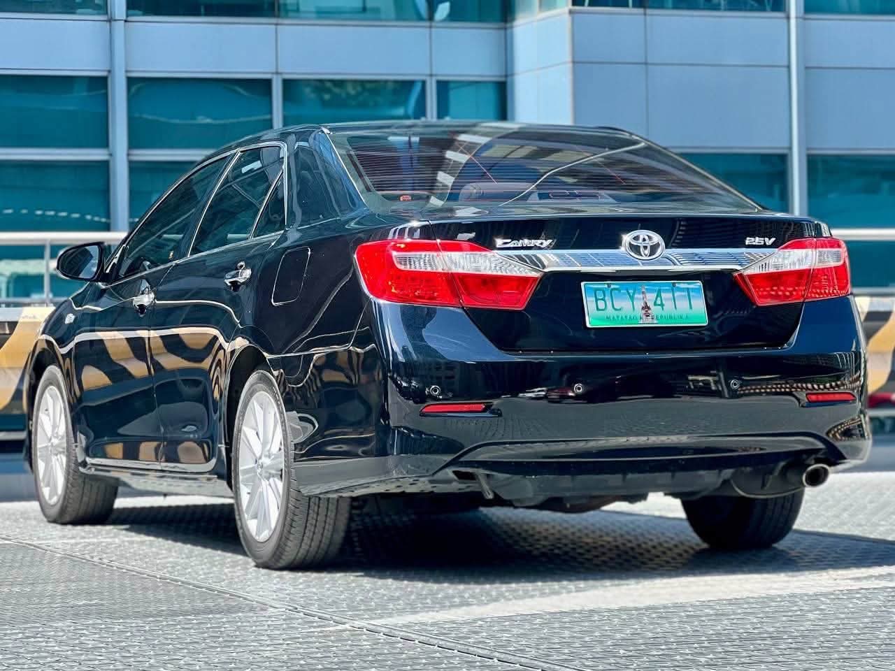 2014 Toyota Camry 2.4 V, Automatic, Gas