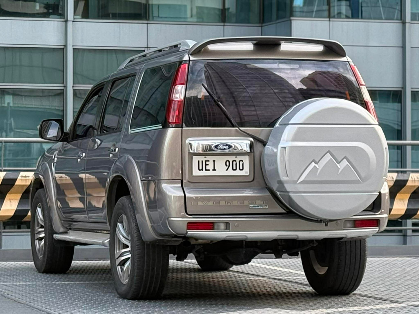 2012 Ford Everest 4x2 2.5, Automatic, Diesel