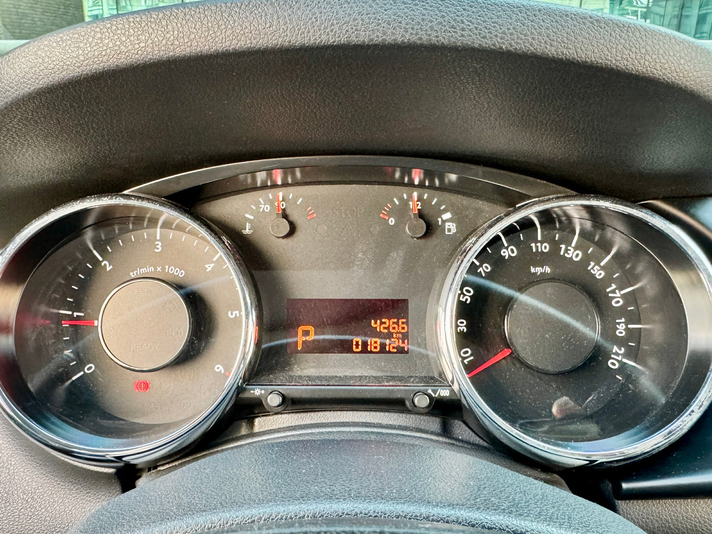 2017 Peugeot 3008 2.0, Automatic, Gas