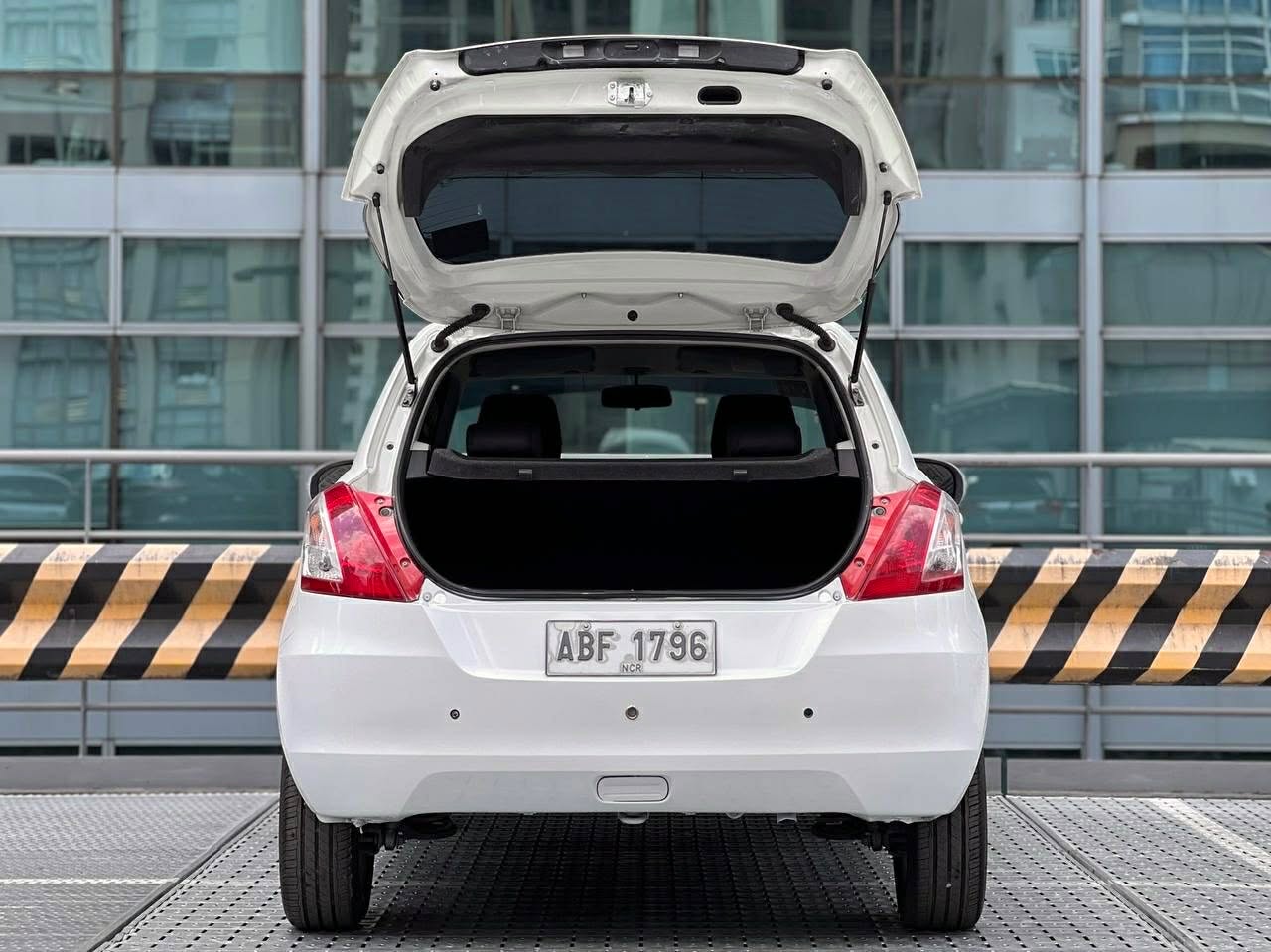 2015 Suzuki Swift 1.2, Automatic, Gas